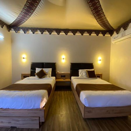 City The Village Beach Resort Laeja Exterior photo