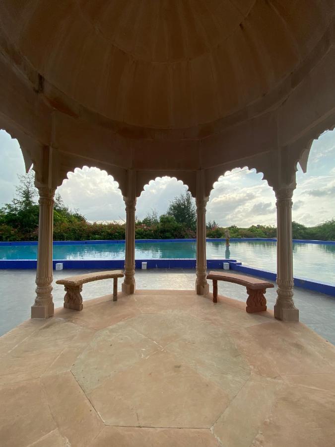 City The Village Beach Resort Laeja Exterior photo